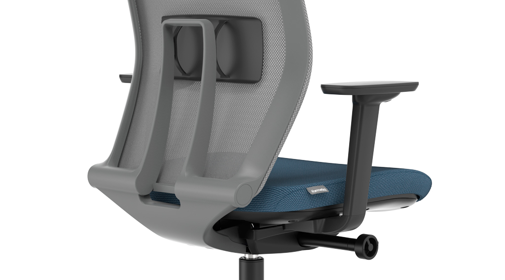 Monza by Formetiq is available with a choice of 3 different armrest options