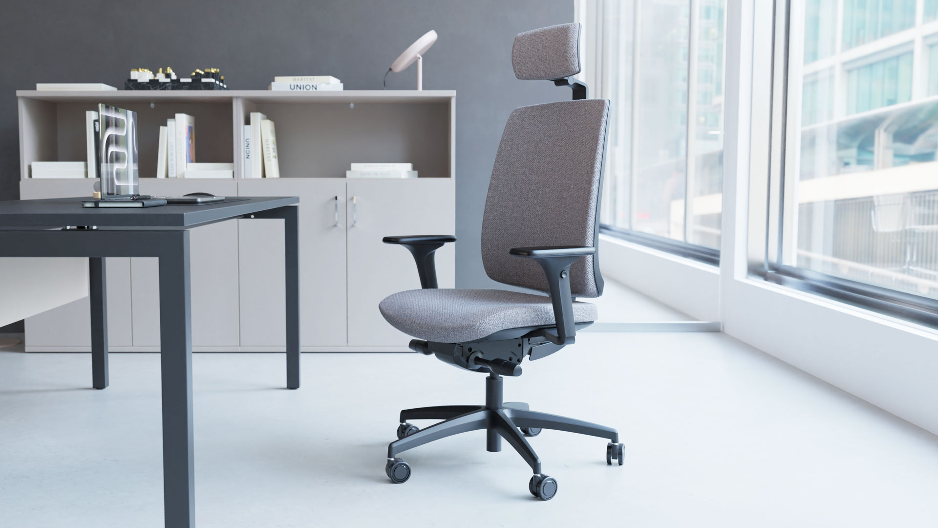 Modena Upholstered task chair
