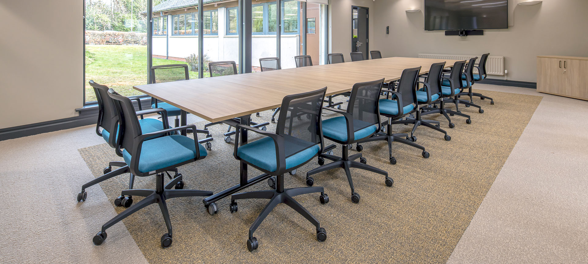 Opto modular conference tables