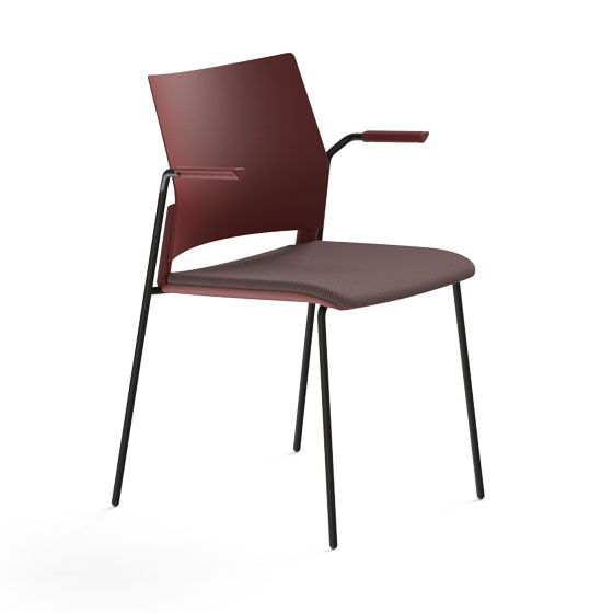4-leg base in black with armrests