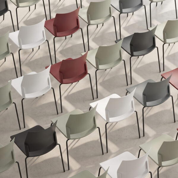 Como stackable conference chairs
